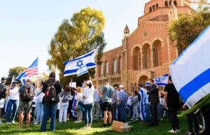 Pro-Israel student rally, UCLA (courtesy: Daily Bruin)